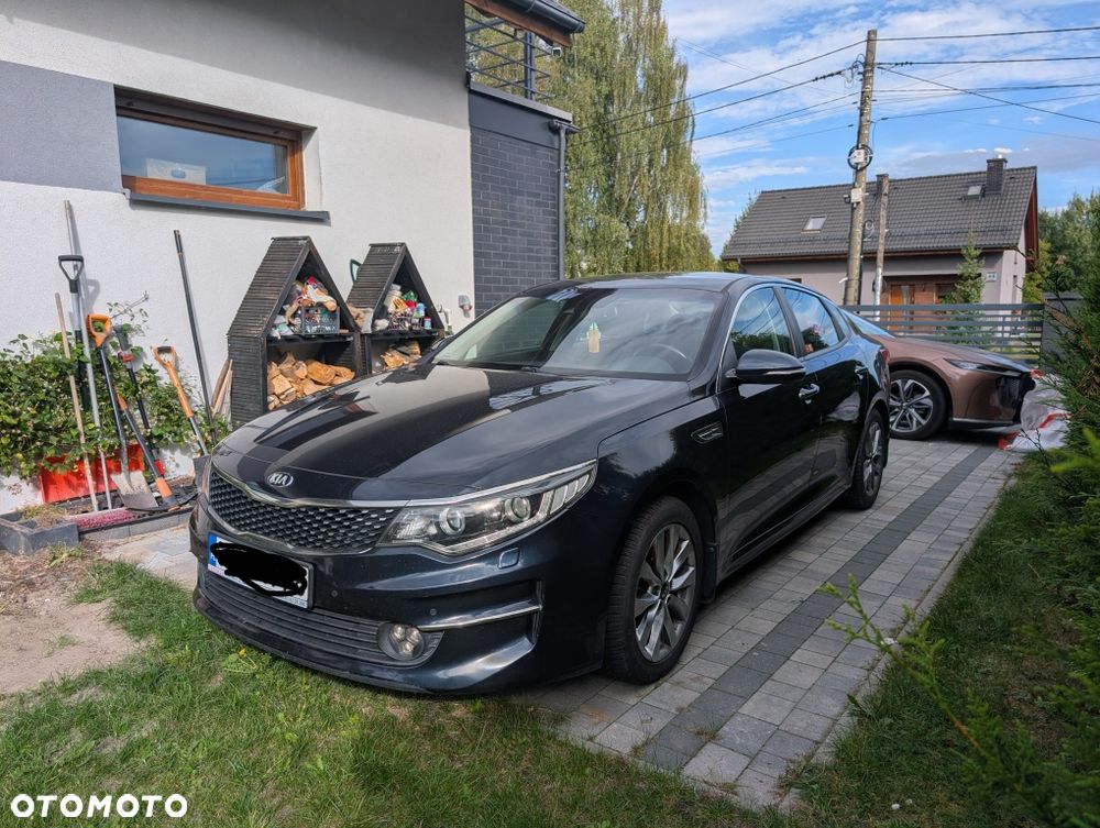Kia Optima - 1
