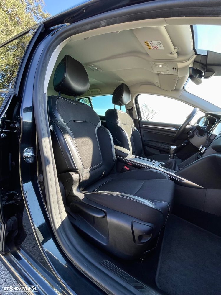 Renault Mégane Sport Tourer BLUE dCi 115 INTENS - 10