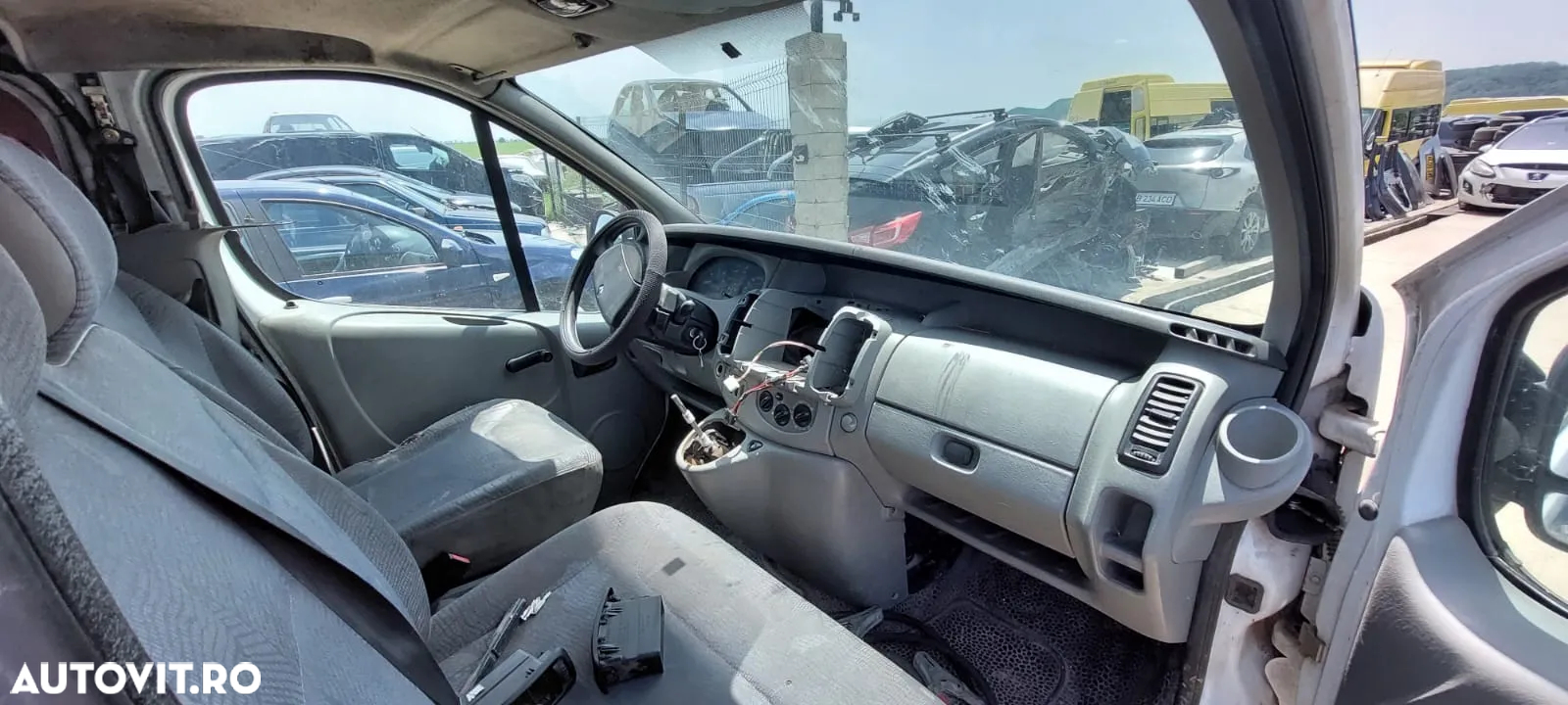 Dezmembrari Renault Trafic 1.9 dci 82 CP - 4