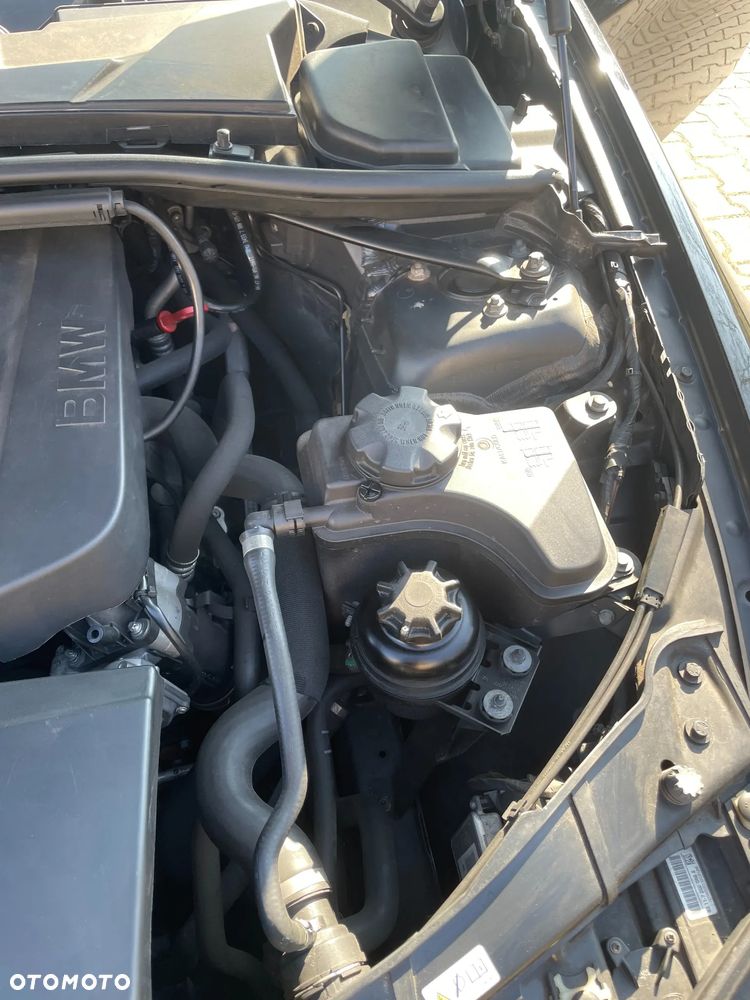 BMW Seria 3 320d xDrive DPF - 22