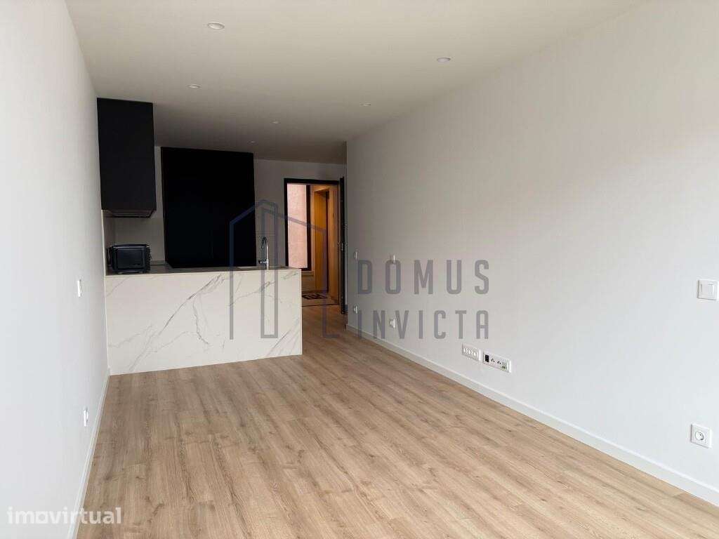 T1 novo ao Polo Universitário - Grande imagem: 3/14