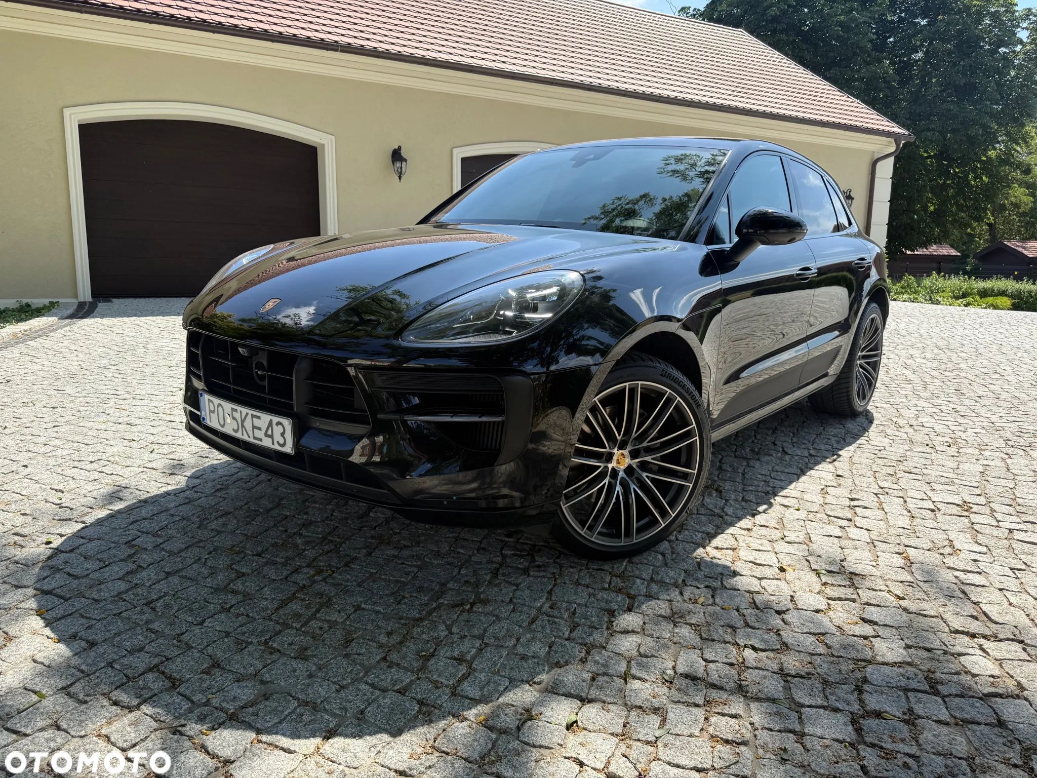Porsche Macan - 1