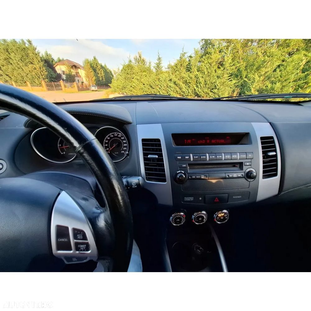 Mitsubishi Outlander 2.2 DI-D 4WD Intense A13 - 15