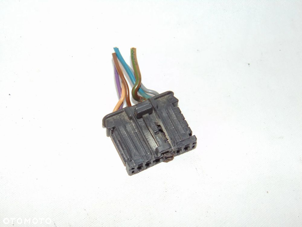 Wkład lampy prawej tylny tył prawy oprawka prawa Peugeot 307 FL lift HB hatchback 05-08r - 12