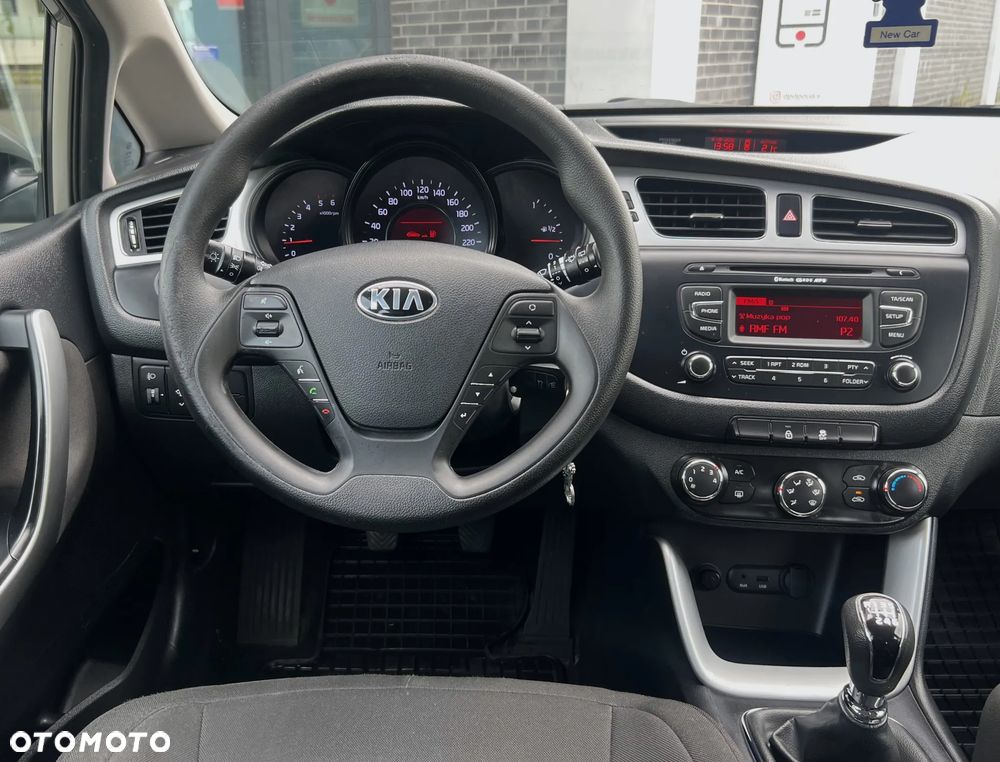 Kia Ceed 1.6 CRDi L - 16