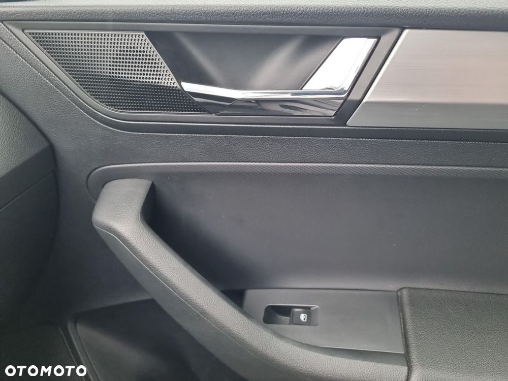 Skoda RAPID 1.0 TSI Ambition - 24