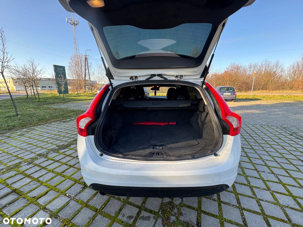 Volvo V60 D3 Momentum - 3