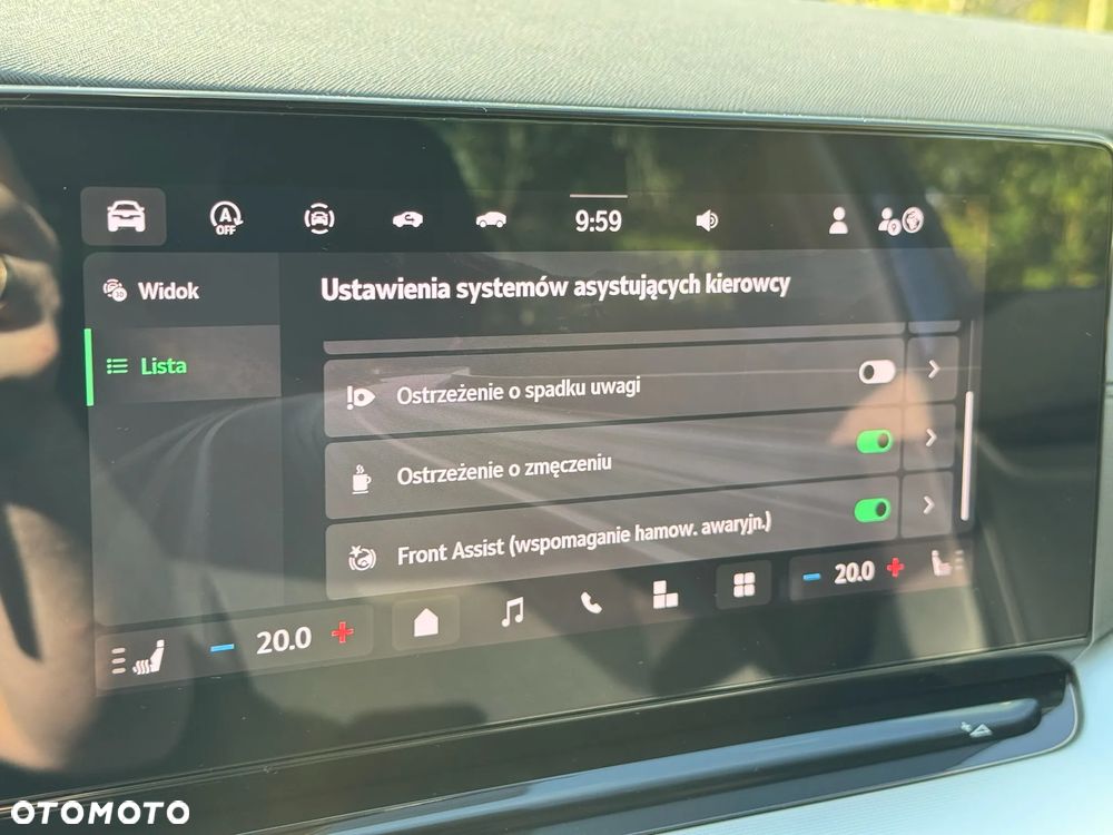 Skoda Octavia 1.5 TSI mHEV Selection DSG - 32