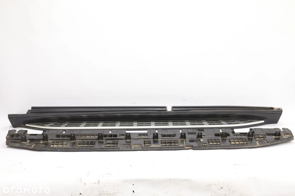 Mercedes GLS X167 listwa progowa lewa A1676902901 - 1