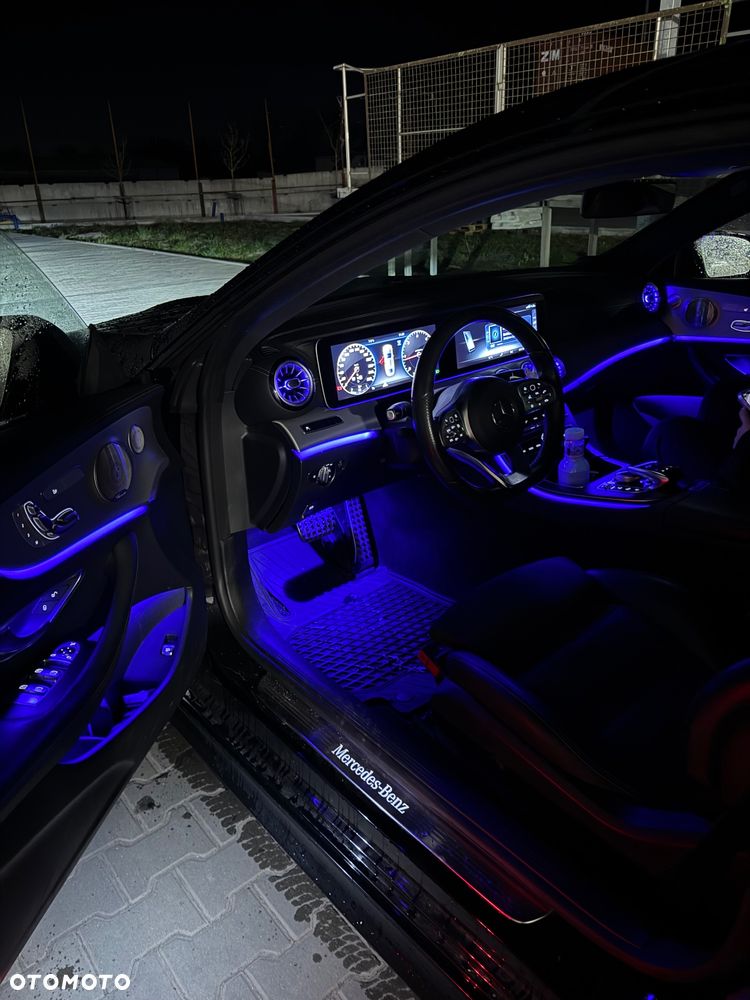 Mercedes-Benz Klasa E 220 d 4-Matic AMG - 5