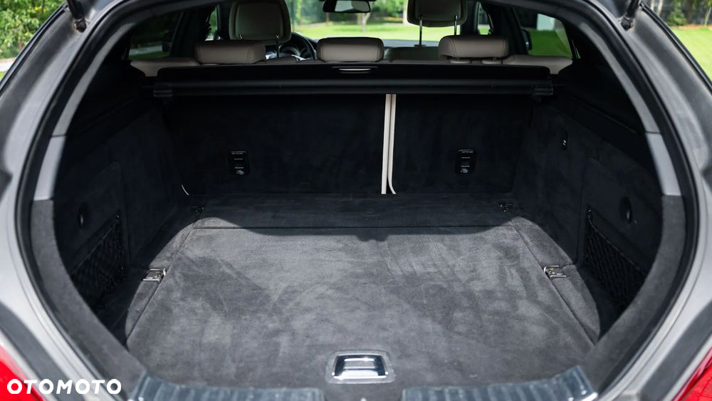 Mercedes-Benz CLS - 25