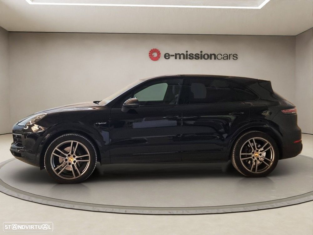 Porsche Cayenne E-Hybrid — fotografia 5