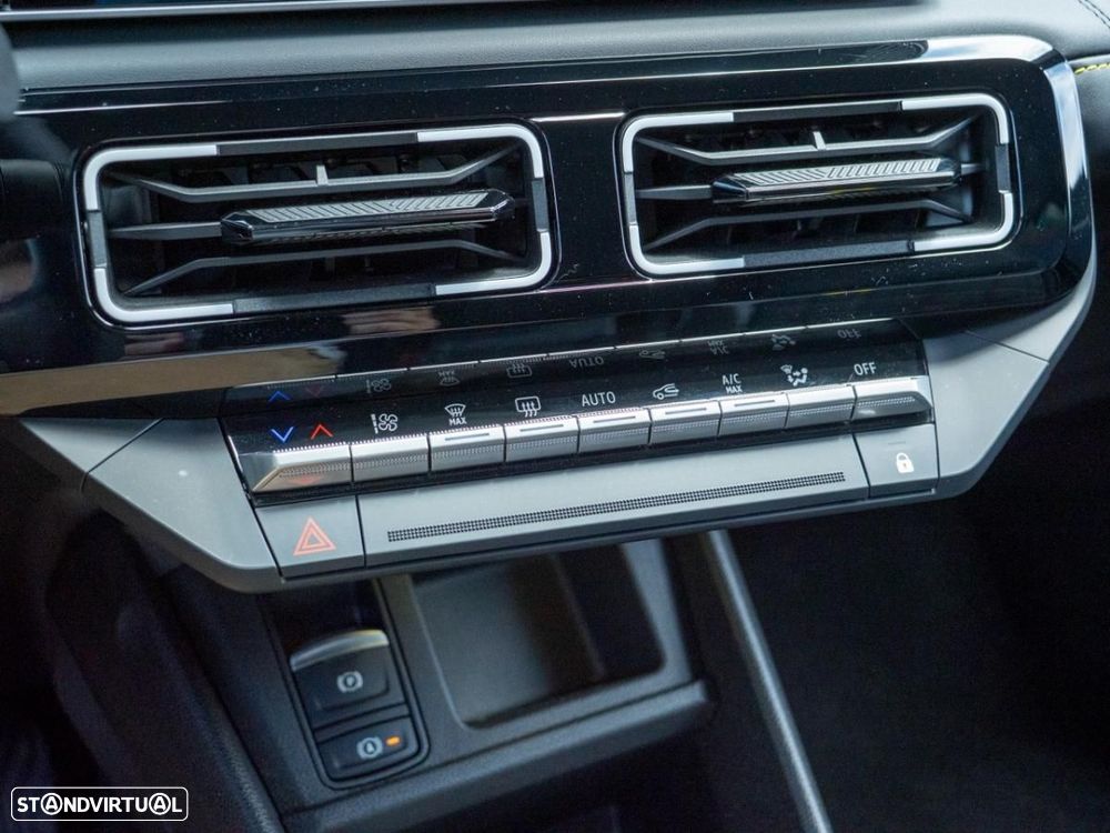 Renault 4 E-Tech 52 kWh Iconic Autonomia Conforto - 37