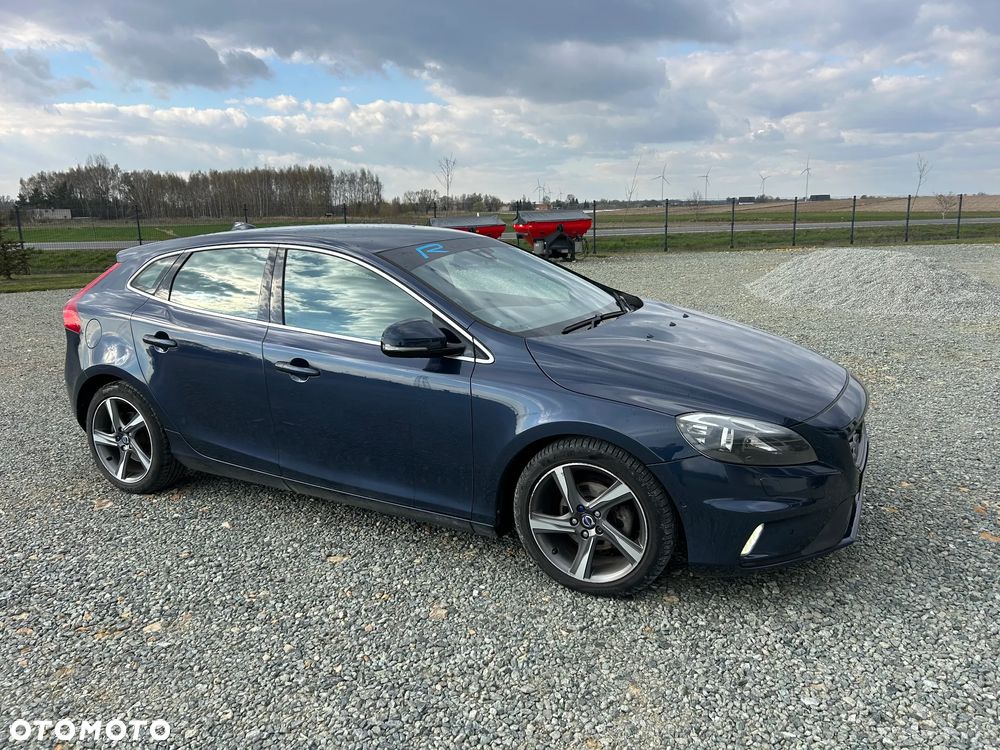 Volvo V40 D2 R Design - 1