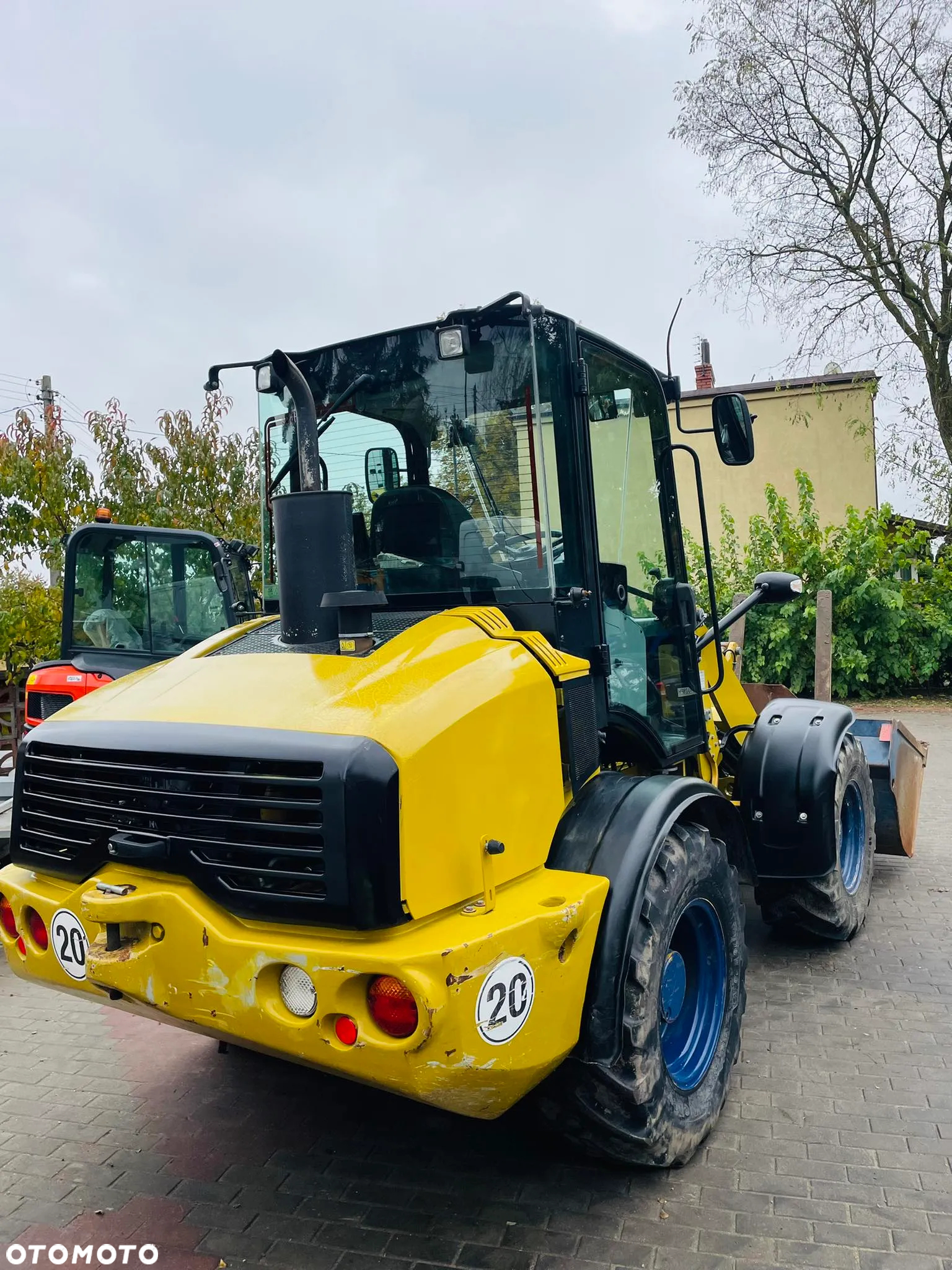 Caterpillar 908H - 11