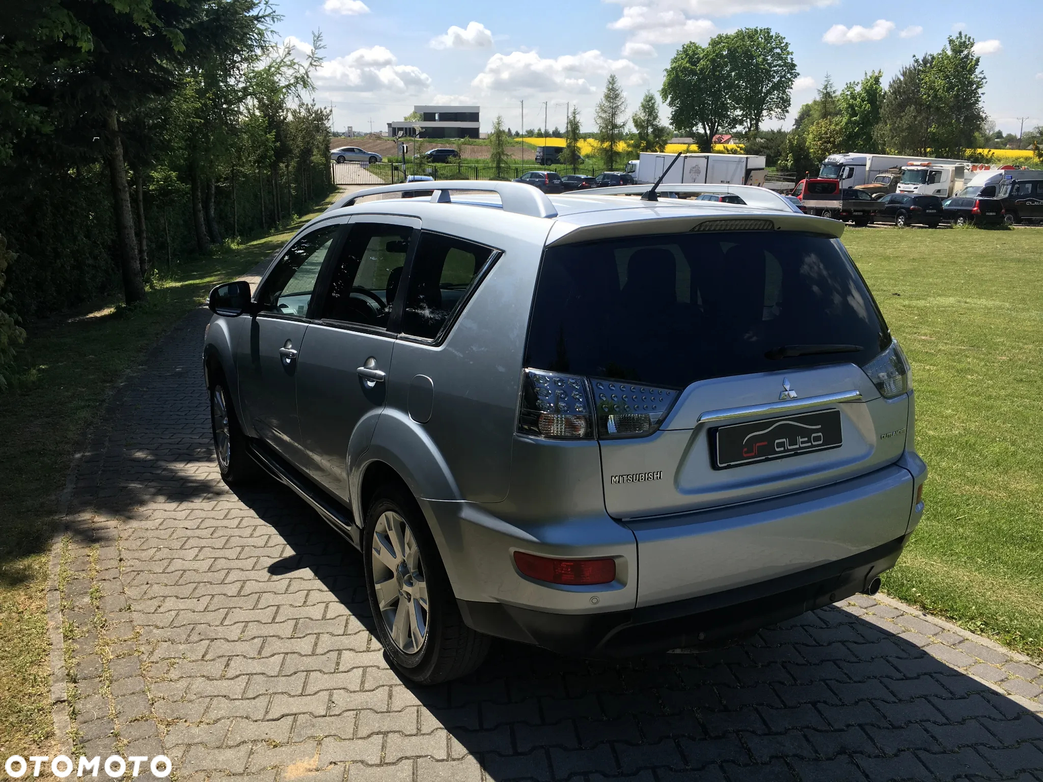 Mitsubishi Outlander 2.4 4WD Intense - 6