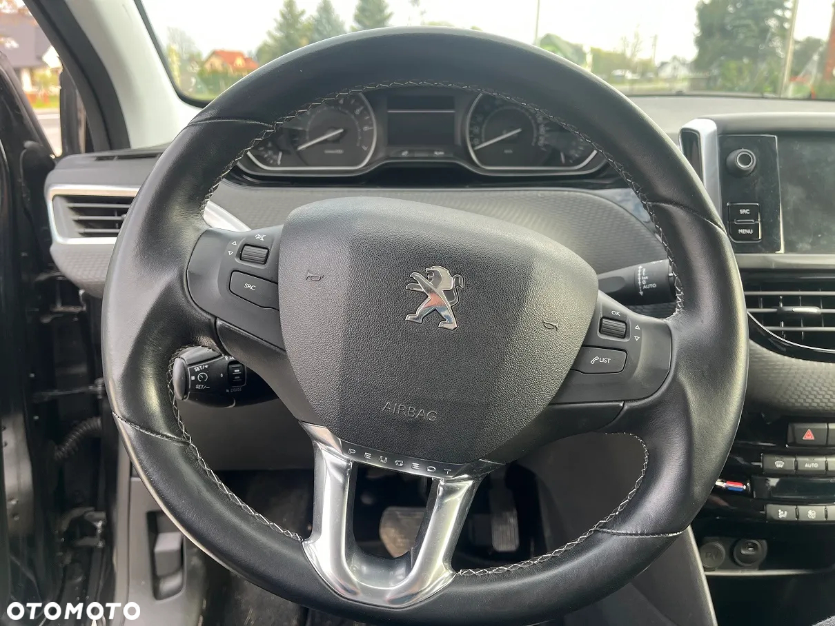 Peugeot 208 1.2 PureTech GPF Allure S&S EAT6 - 14