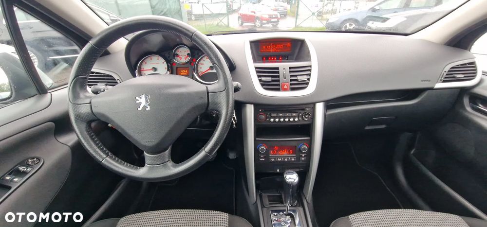 Peugeot 207 120 Automatik Sport - 37