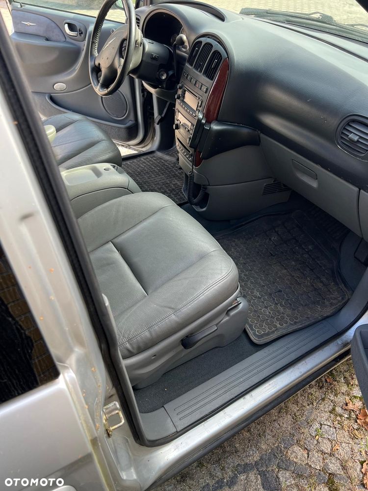 Chrysler Voyager - 20