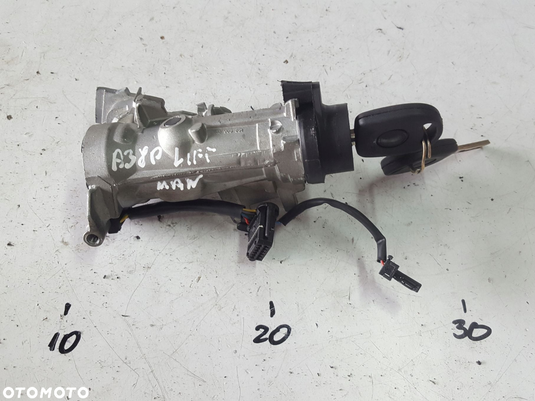 AUDI A3 8P LIFT 08-12r STACYJKA KLUCZYKI - 2