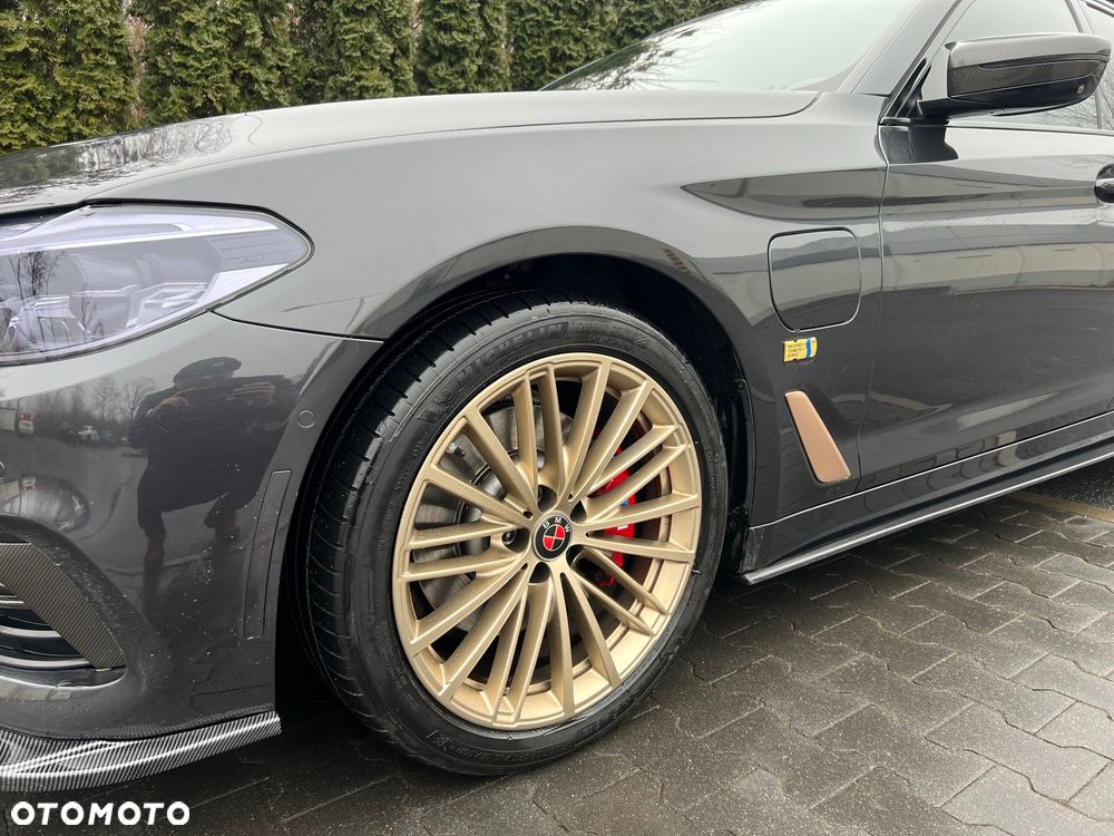 BMW Seria 5 530i Sport Line - 4