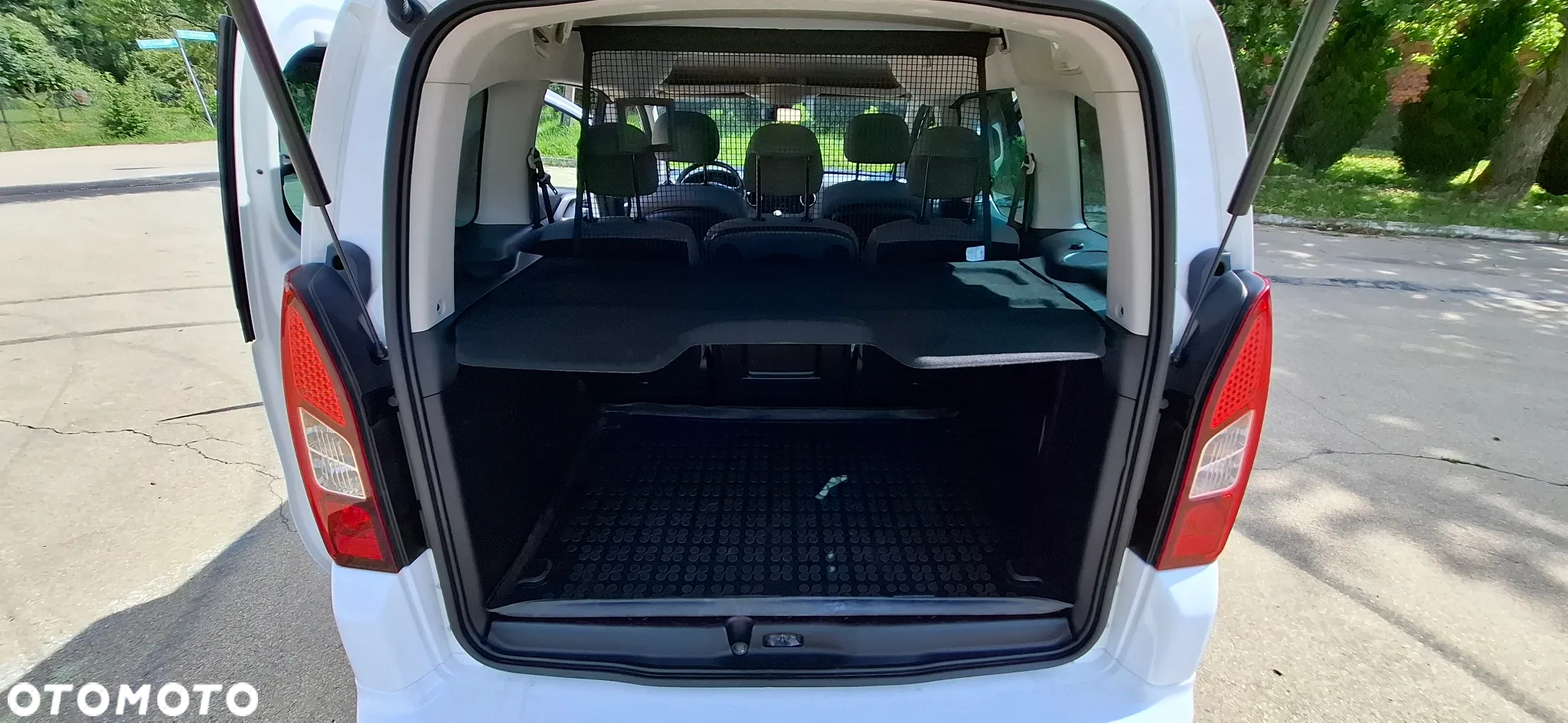 Citroën Berlingo Multispace BlueHDi 120 S&S SHINE - 10