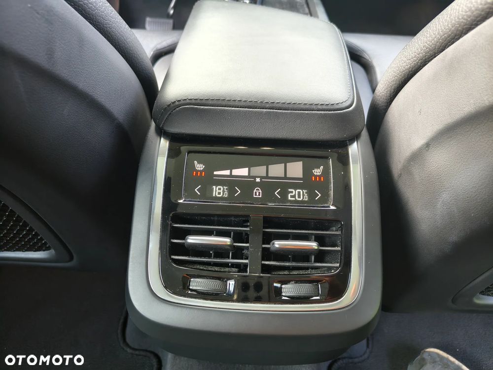 Volvo XC 60 - 18