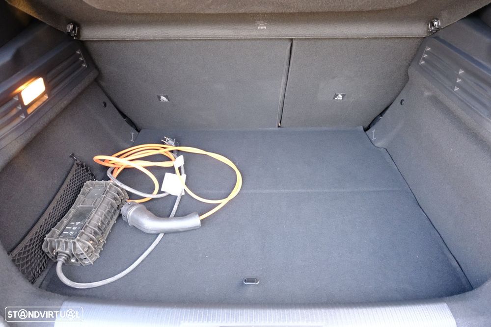 Peugeot 308 1.6 Hybrid Active Pack e-EAT8 - 36