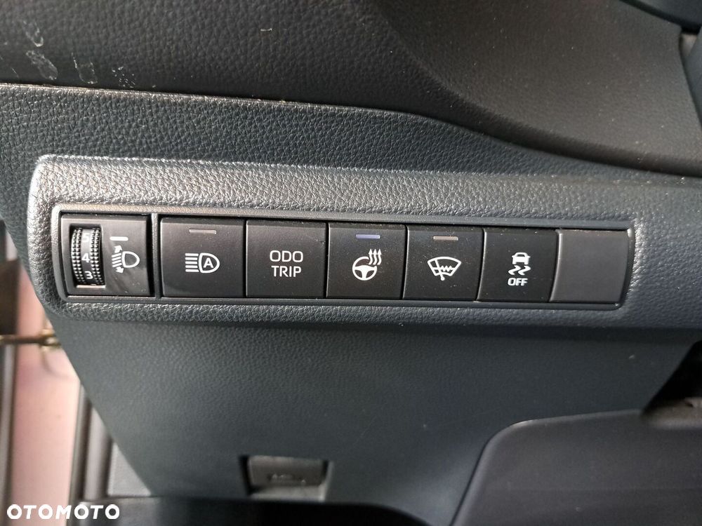 Toyota Corolla 1.8 Hybrid Comfort - 35