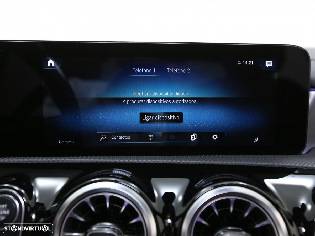 Mercedes-Benz A 250 Limousine e AMG Line - 24