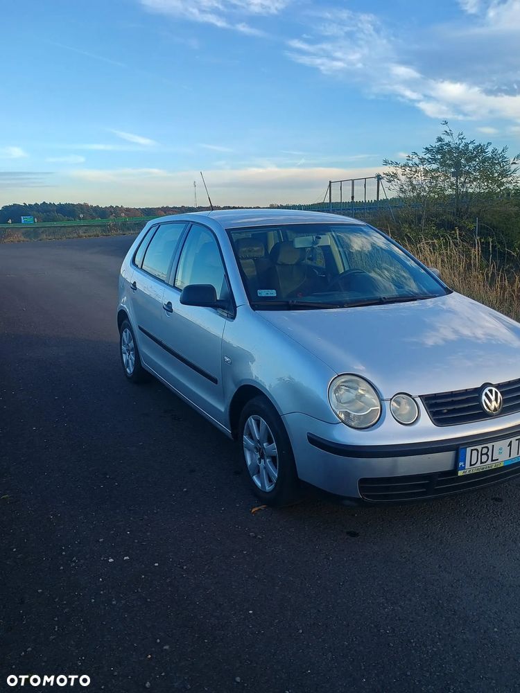 Volkswagen Polo - 2