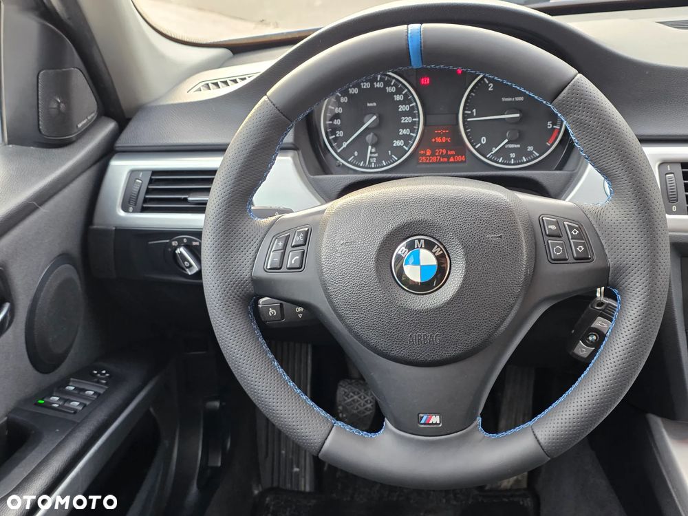 BMW Seria 3 320d - 14