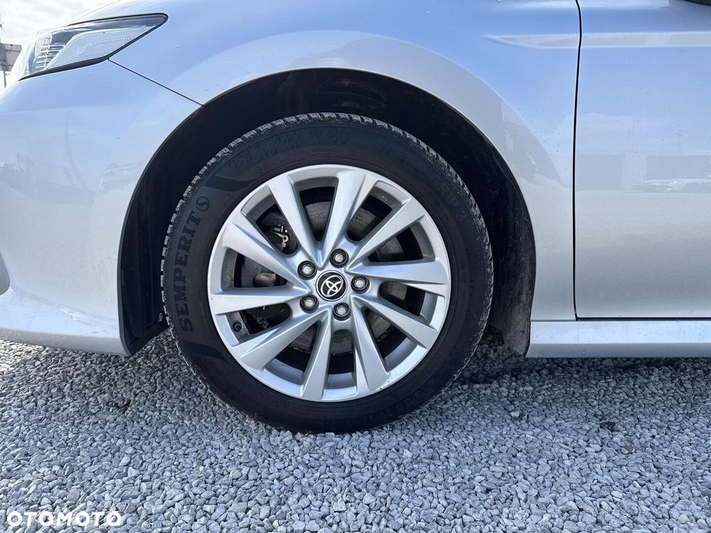 Toyota Camry 2.5 Hybrid Comfort CVT - 17