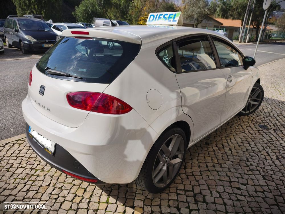 SEAT Leon 1.6 TDI DPF E-Ecomotive Style - 10