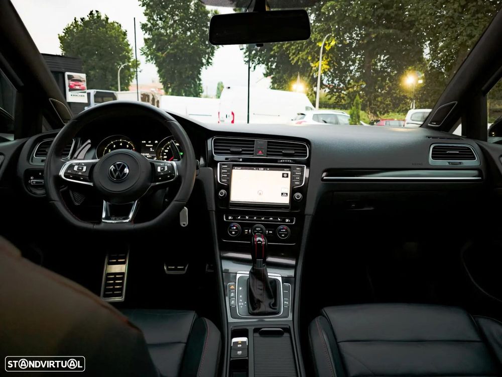 VW Golf - 16