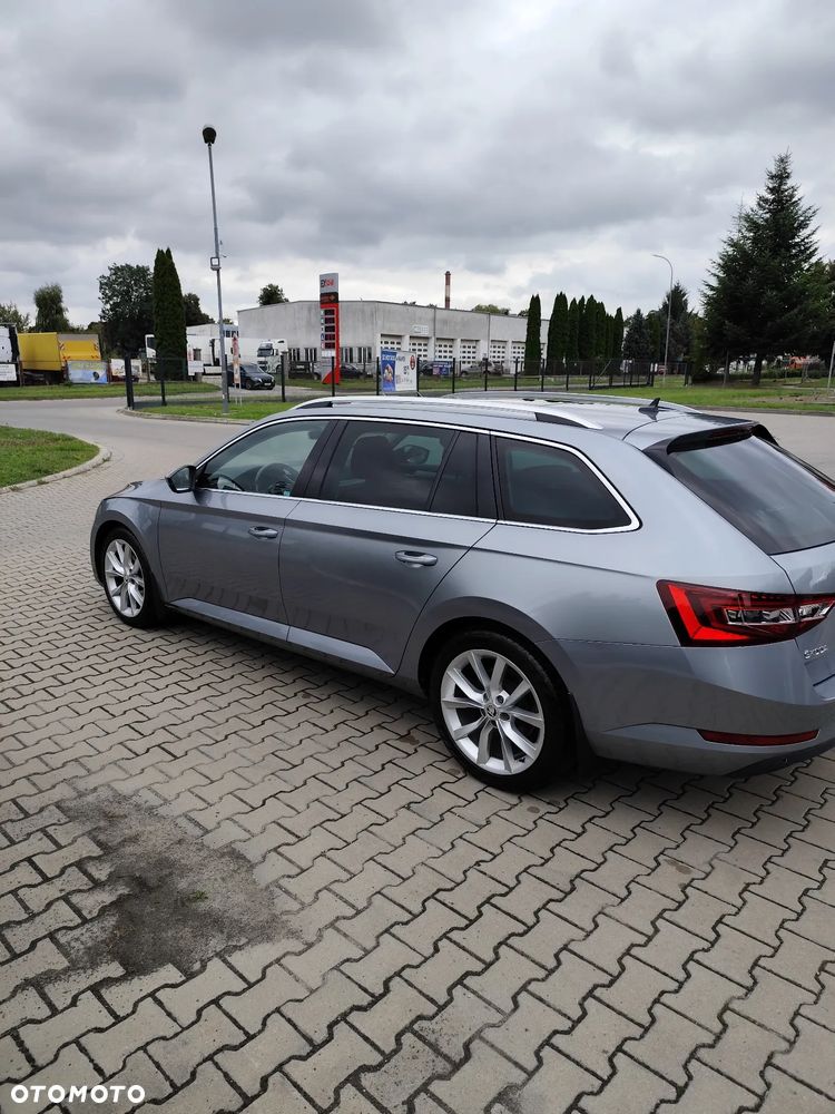 Skoda Superb 2.0 TDI Style DSG - 5