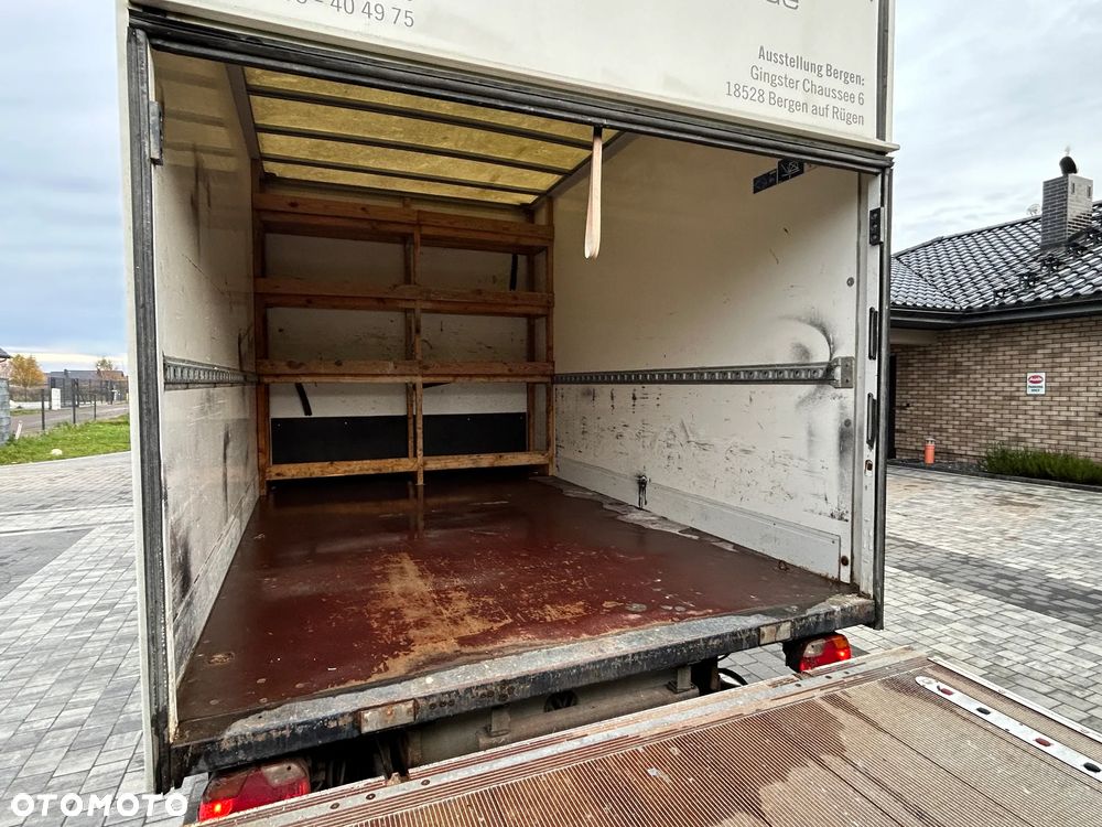 Volkswagen Crafter - 12