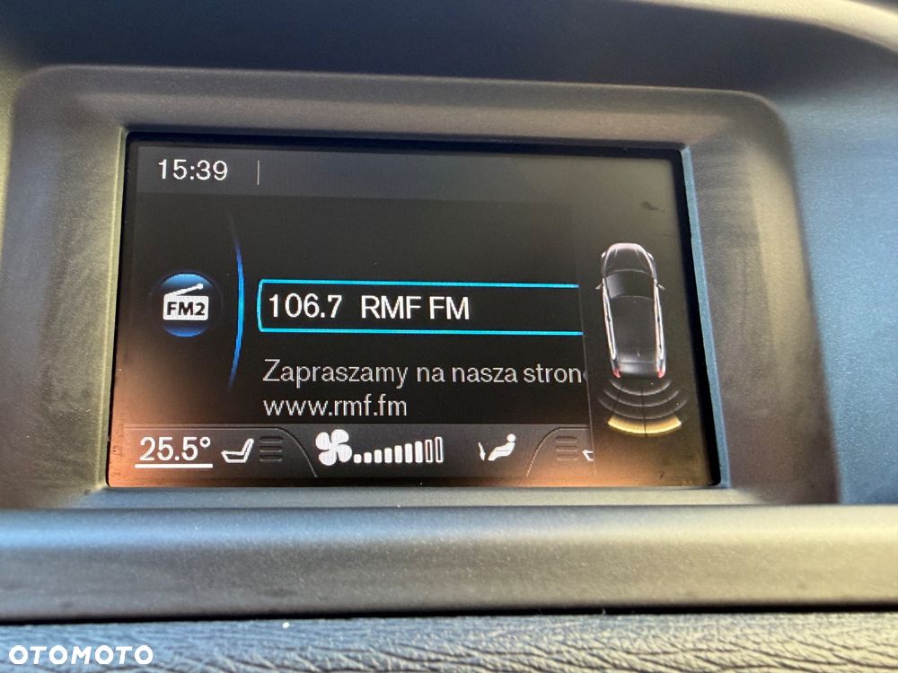 Volvo V40 D2 Drive-E Momentum - 33
