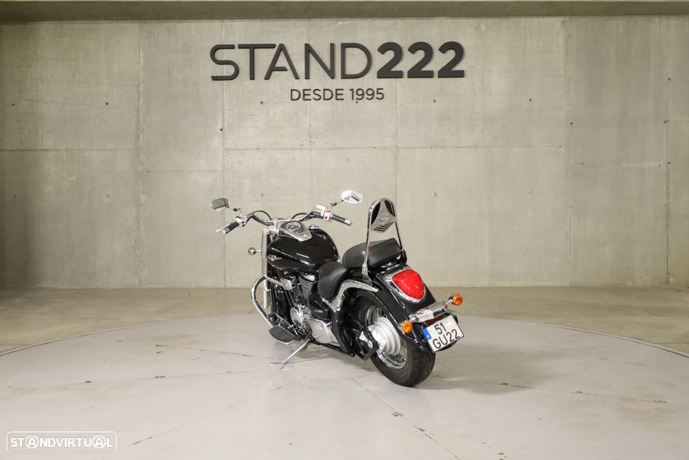 Suzuki Intruder C800 - 7