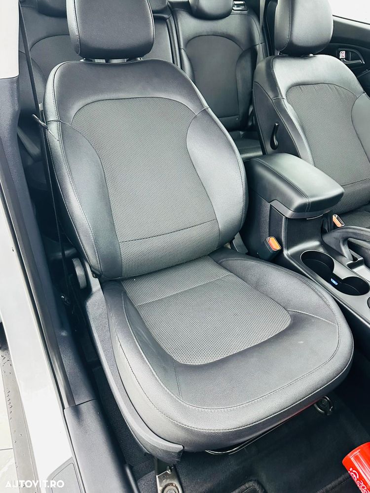 Hyundai ix35 1.6 2WD Fifa World Cup Edition - 24