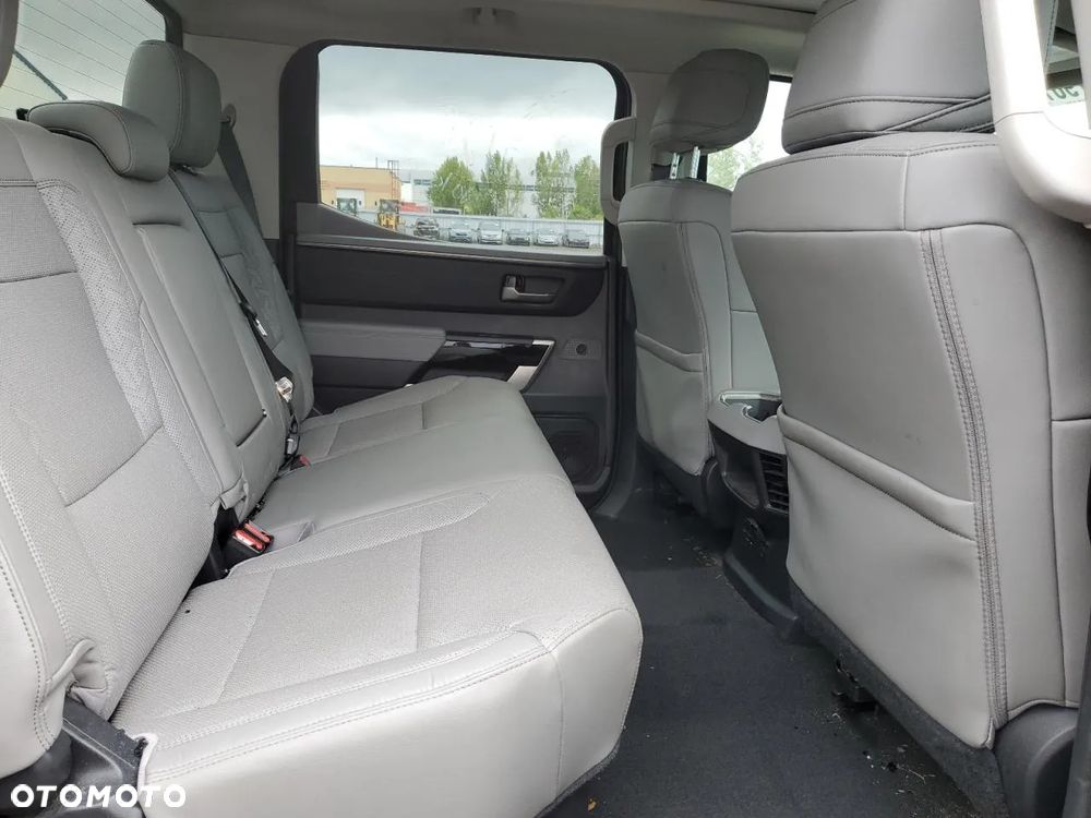 Toyota Tundra - 9