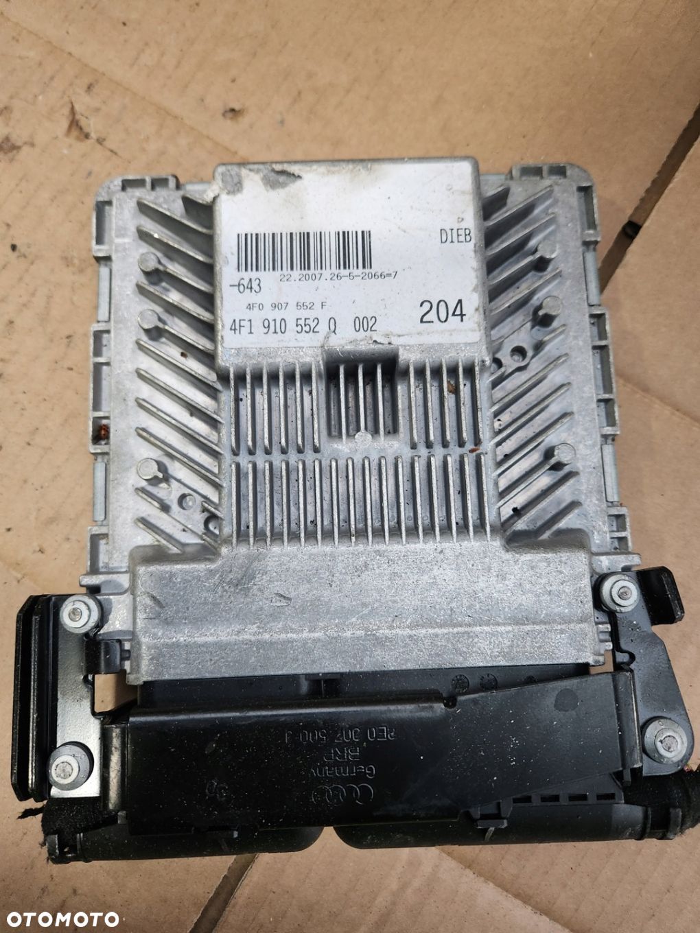 KOMPUTER SILNIKA AUDI A6C6 BDW 2.4 4F1910552Q - 1