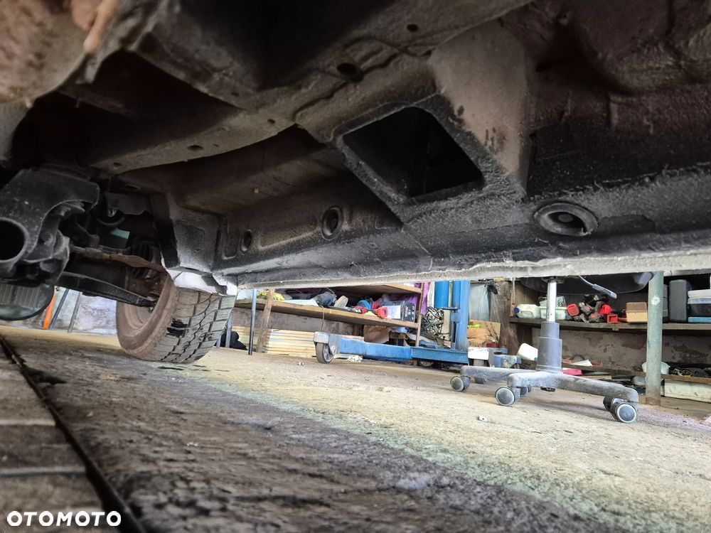 Volkswagen Transporter - 24