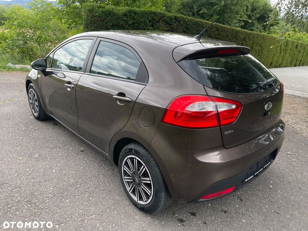 Kia Rio 1.2 Attract - 7