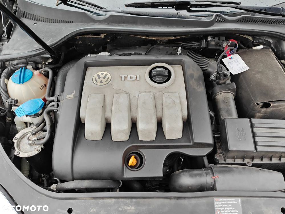 Volkswagen Jetta 1.9 TDI Comfortline - 8