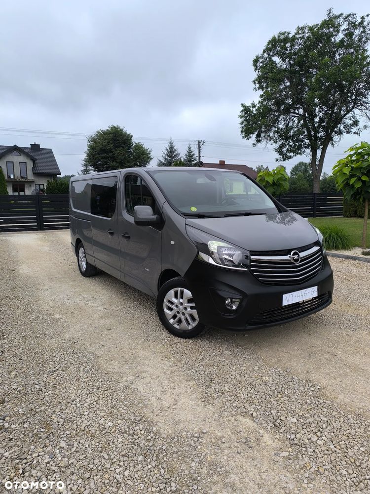 Opel Vivaro - 1