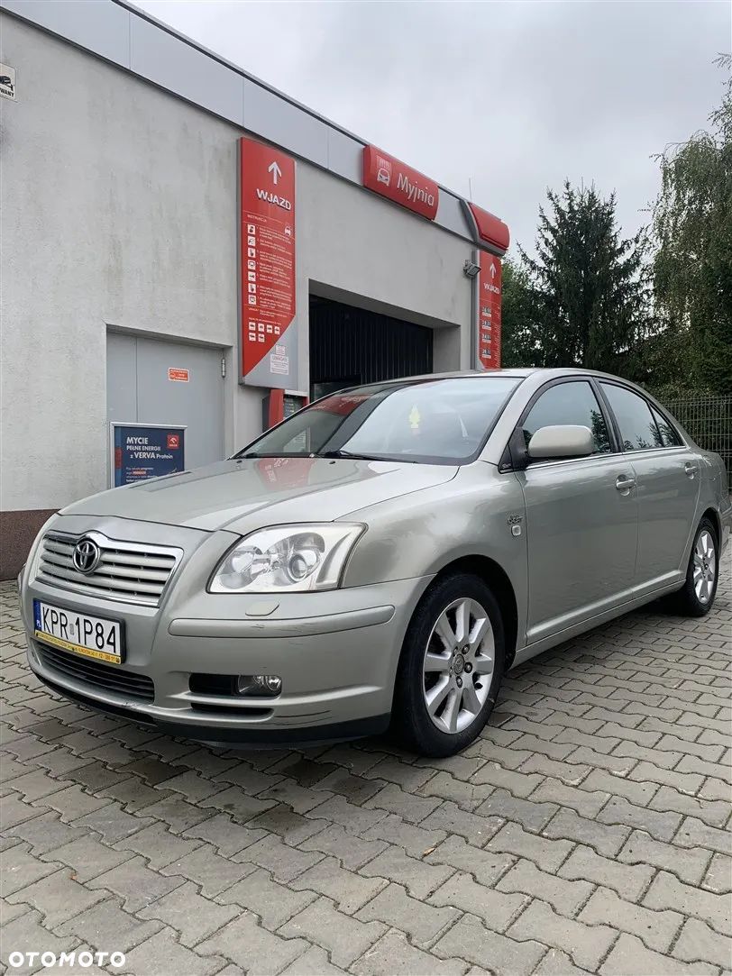 Toyota Avensis 2.2 D-4D X Premium - 1