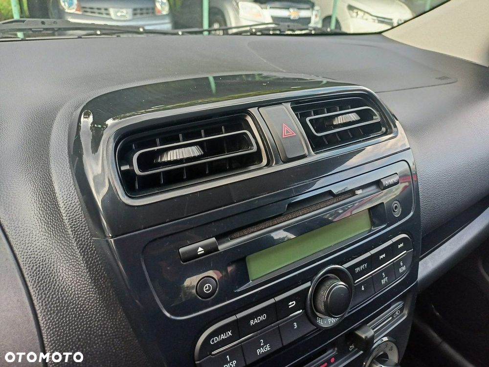 Mitsubishi Space Star - 20