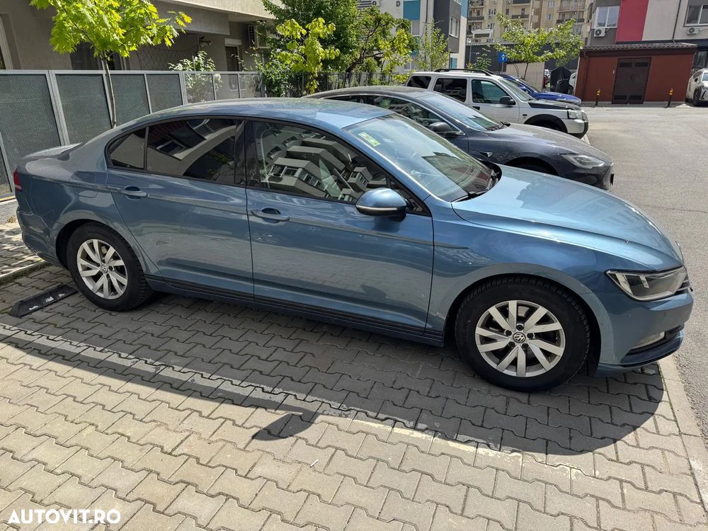Volkswagen Passat 1.6 TDI Comfortline - 3