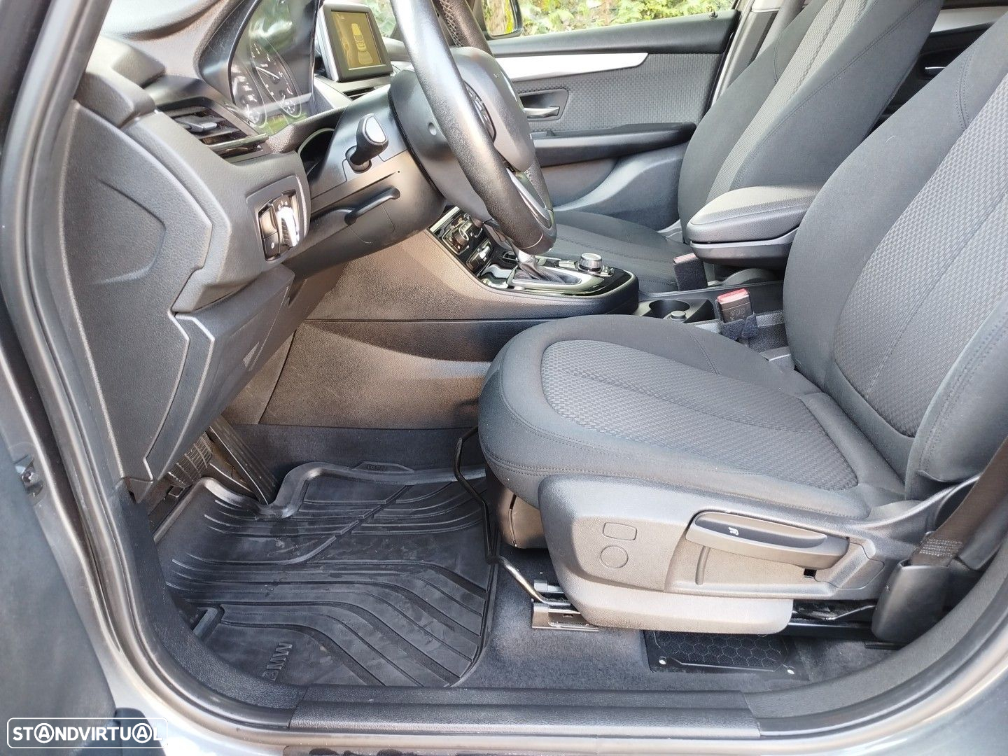 BMW 216 Active Tourer d Auto - 14